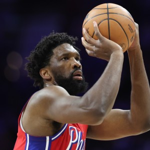 高效表现！恩比德17中10&amp;罚球10中9 得到30分9篮板4助攻